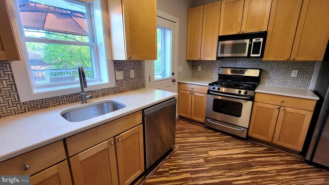 Building Photo - 2057 Druid Park Dr
