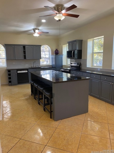 Building Photo - 556 Flower Trail Loop