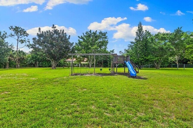 Building Photo - 3355 Timberwood Cir