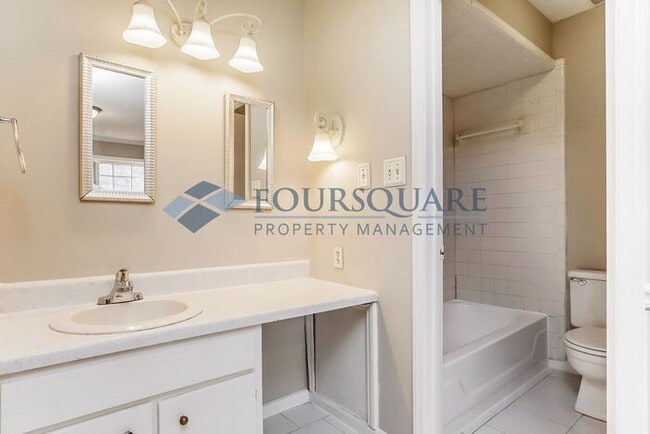 Building Photo - Spacious Townhome with Wood-Burning Fireplace, Large Deck & Storage Room , Convenient North Ridge...