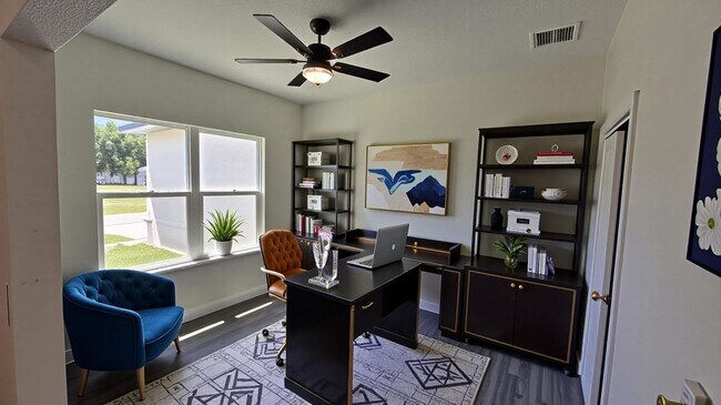 Building Photo - 2862 Pomello Ave SW