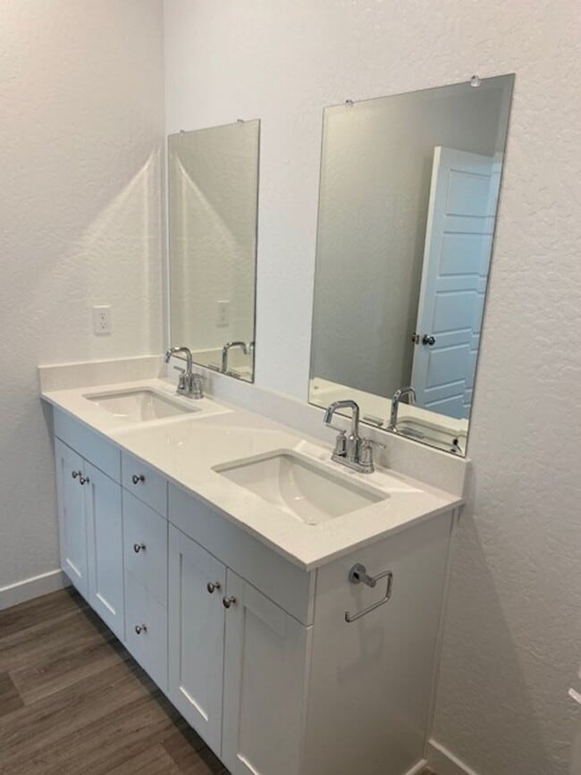 Building Photo - Beautiful 4BR Single-Level Home in Madera’s New Community!