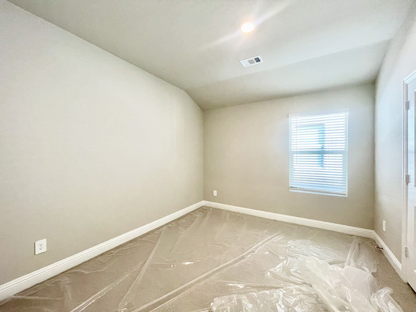 Building Photo - 1203 Mahogany Dr
