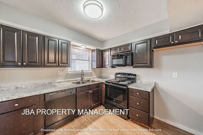 Building Photo - 1758 Farleigh Ct