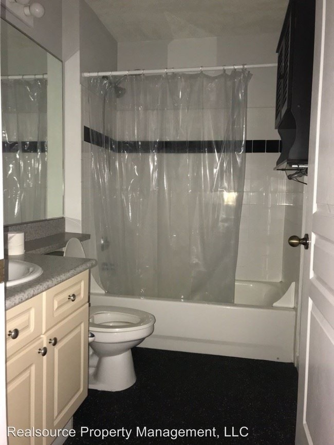 Building Photo - 600 Market St