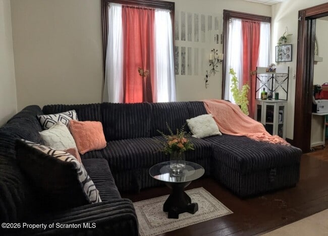 Building Photo - 1220-1222 Schlager St