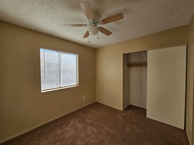 Building Photo - PATIO HOME 3 BED 2 BATH MCKELLIPS AND HORN...