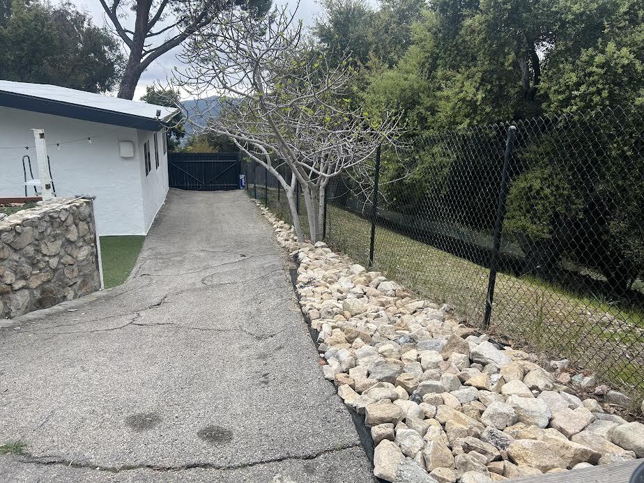 Building Photo - 2327 Dorothy St