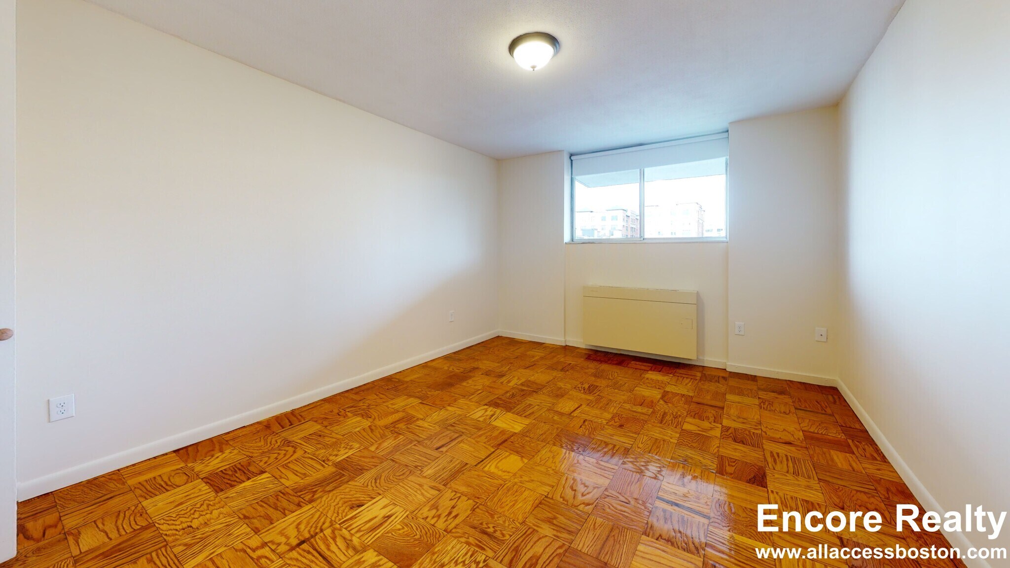 Building Photo - 80 Monmouth St