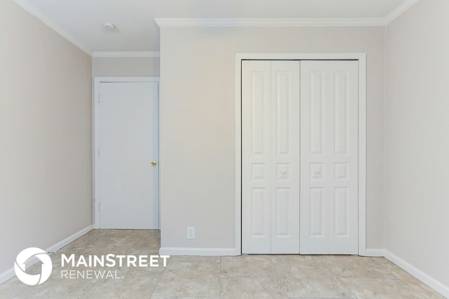 Building Photo - 7303 Thatcher Ave