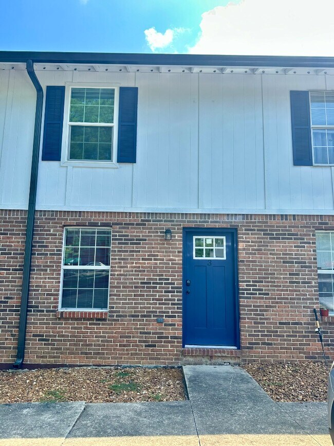 Building Photo - 1994 Bouton Bend