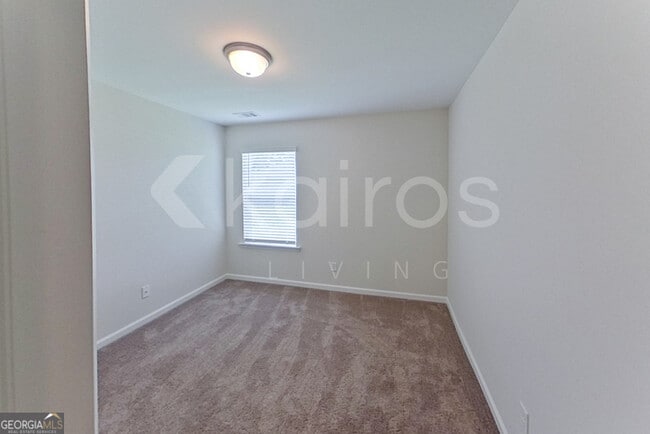Building Photo - 105 Bluff Rd