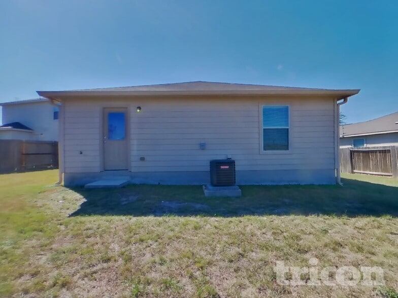 Building Photo - 5406 Chase Canyon