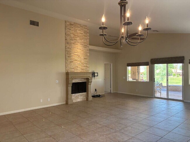 Building Photo - 45218 Coeur Dalene Dr
