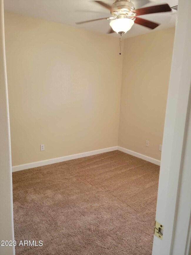 Building Photo - 13555 W Watson Ln