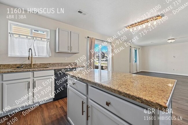 Building Photo - 11601 Hibiscus Ln