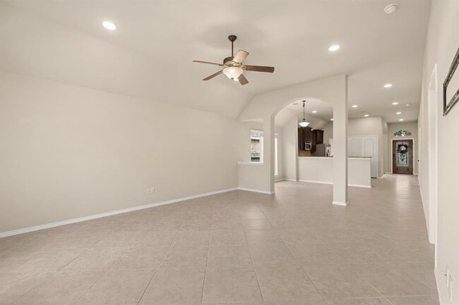 Building Photo - 4211 Ponderosa Hills Ln