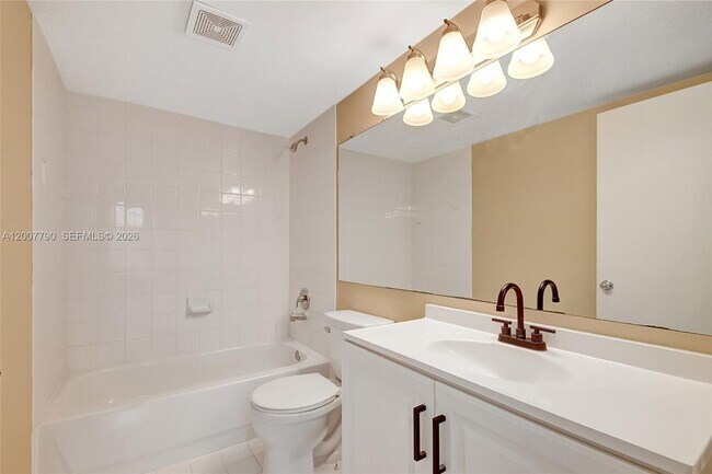 Building Photo - 7808 Sonoma Springs Cir