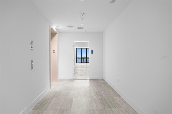 Building Photo - 3015 S Ysabella Ave