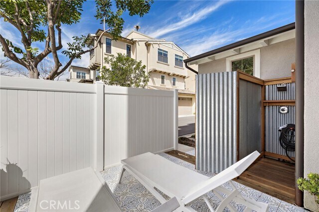 Building Photo - 26 Yerra St