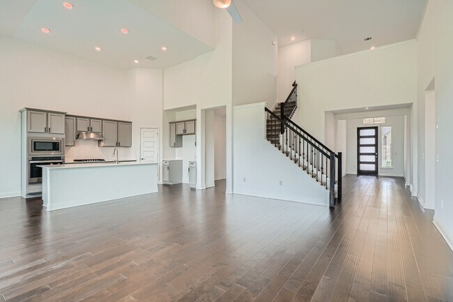 Building Photo - 16805 Lemonia Cove