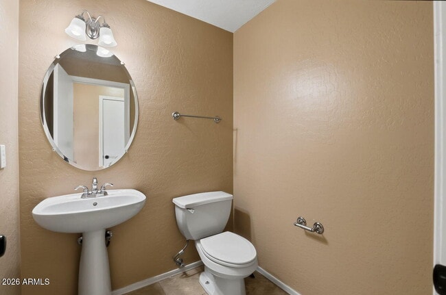 Building Photo - 11433 W Yavapai St