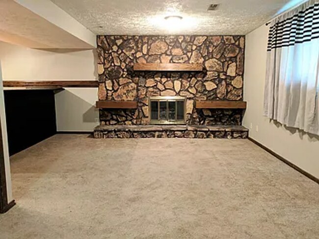 Building Photo - 15017 Arbor St