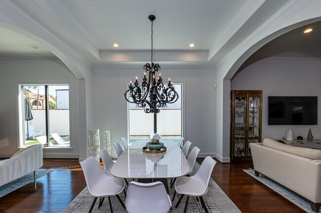 Building Photo - 1409 Indiana St