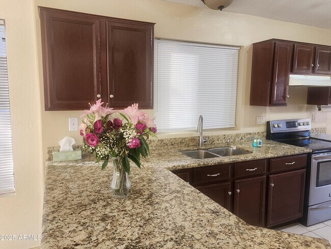 Building Photo - 19417 N 7th Dr