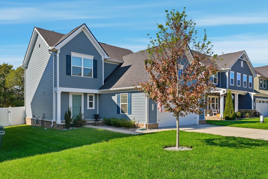 Building Photo - 838 Dean Dr