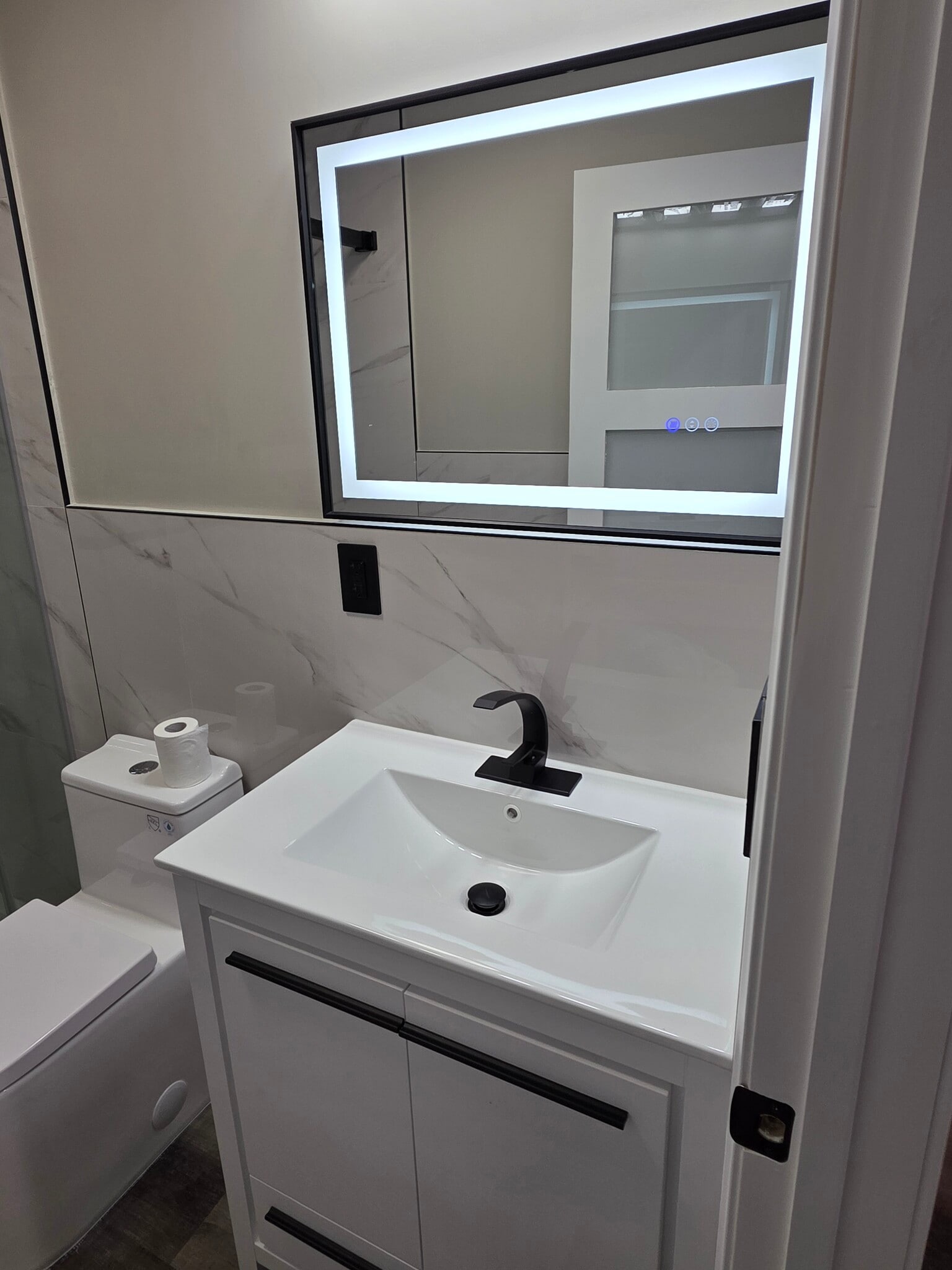 Building Photo - 6515 Keokuk Ave