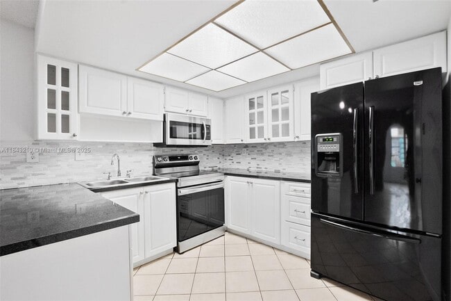 Building Photo - 50 Matador Ln