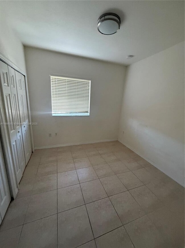 Building Photo - 10776 NW 84th Ln