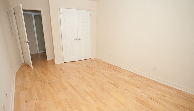 Building Photo - 242 E Water St