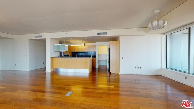Building Photo - 1155 S Grand Ave