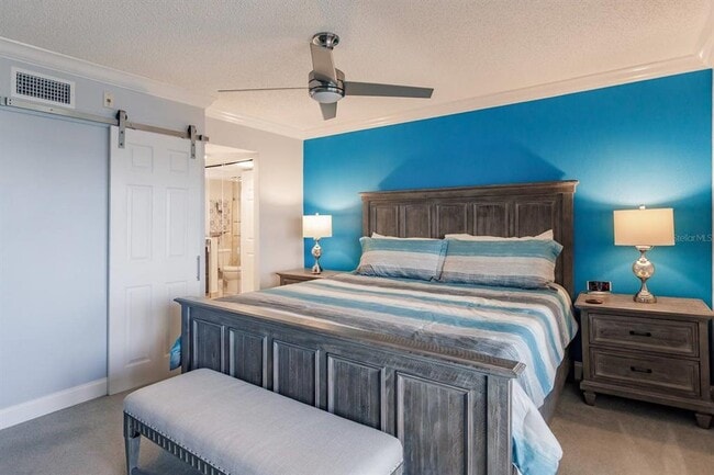 Building Photo - 1055 W Peppertree Dr