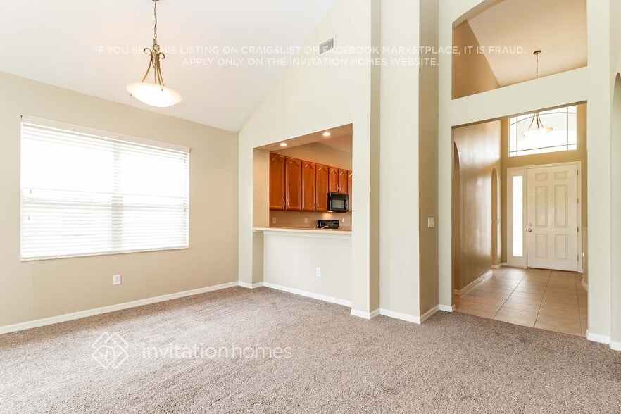 Building Photo - 30718 Pumpkin Ridge Dr