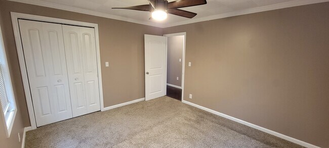 Building Photo - 269 Hohman Ave