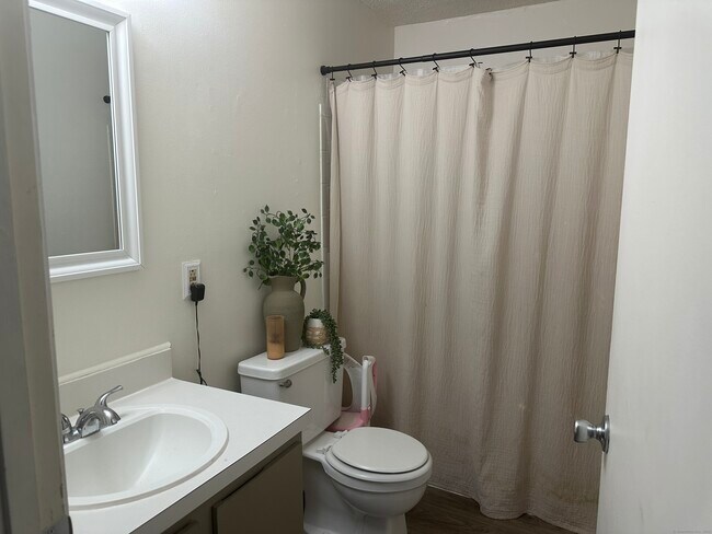 Building Photo - 1317 Harbor View Dr