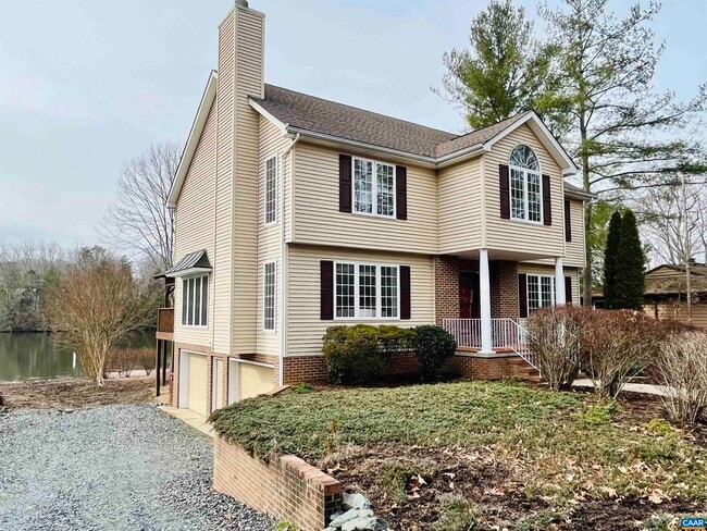 Primary Photo - 41 Bolling Cir