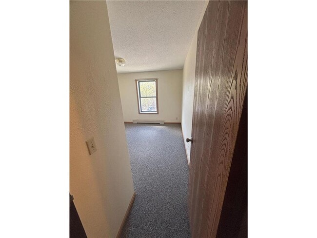 Building Photo - 720 Melody Ln