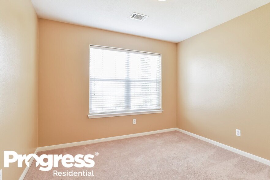 Building Photo - 29006 Red River Loop