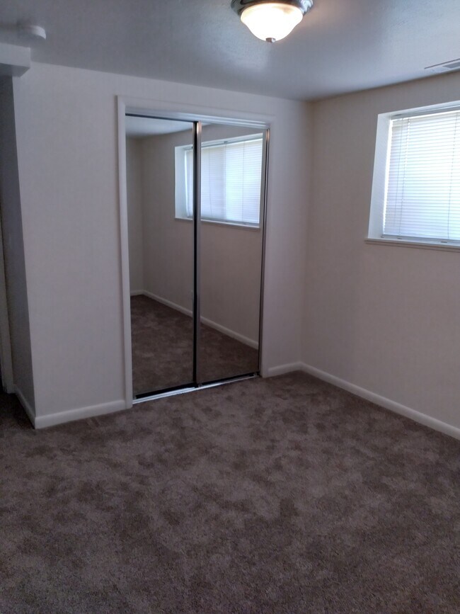 Bedroom 3 basement - 676 E 400 N