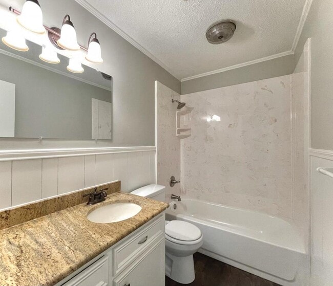 Building Photo - 1616 Northwood Blvd