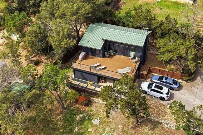 Building Photo - 7039 Comanche Trail