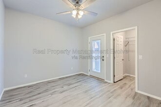 Building Photo - 7010 N 80th Ave