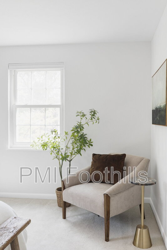 Building Photo - 6982 Estes Dr