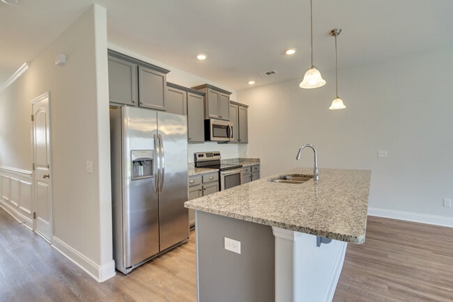 Building Photo - 98 Horizon Ln