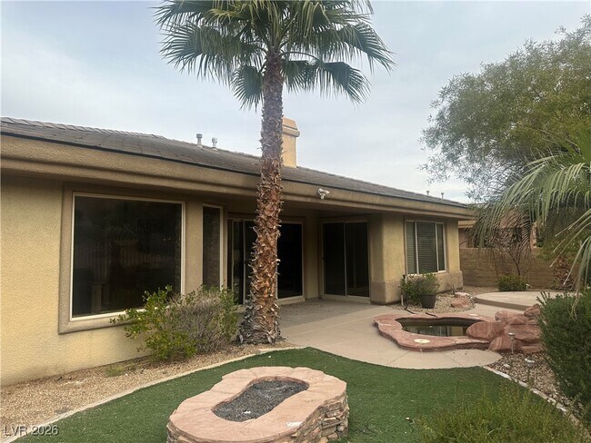 Building Photo - 62 Fountainhead Cir