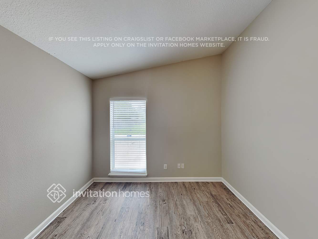 Building Photo - 513 Bay Hollow Ct